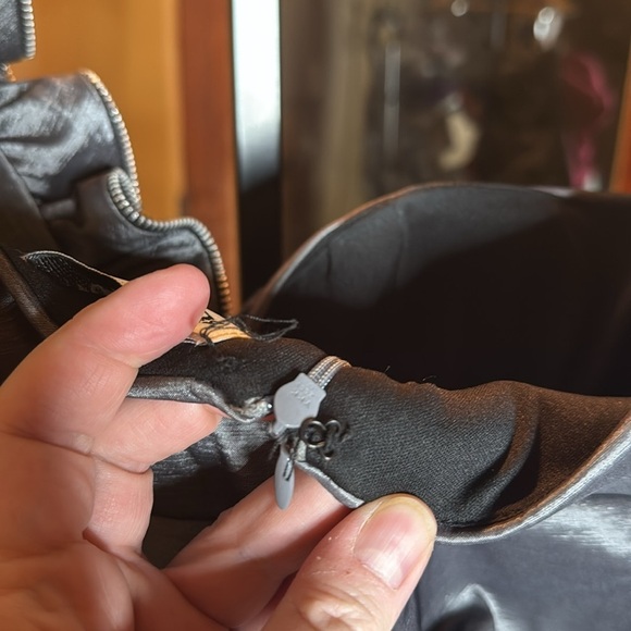 BETSY & ADAM Silver Gray Cocktail One Shoulder Zipper Detail Dress Size 14 - Picture 8 of 8